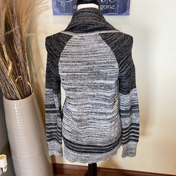 A|X Armani Exchange Black/Grey Button Up Sweater Cardigan Coat Size M - Picture 6 of 12